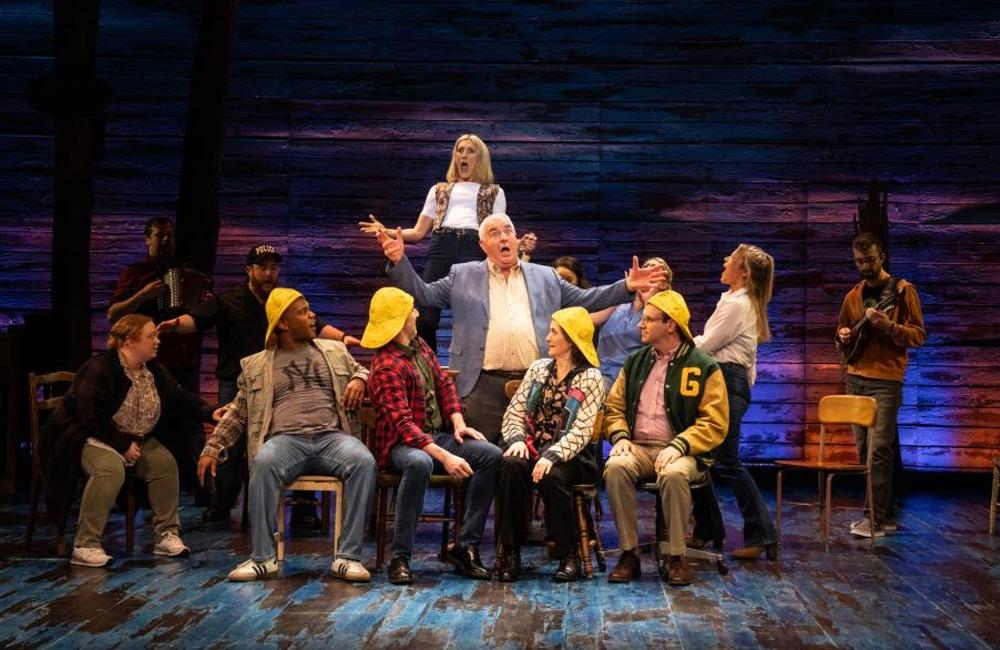 [Review] Come From Away at Oxford’s New Theatre: A global phenomenon!