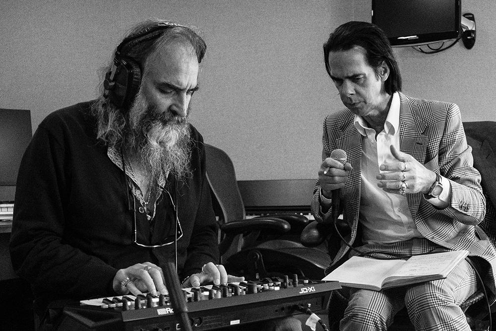 [REVIEW] Nick Cave and Warren Ellis live at The New Theatre, Oxford