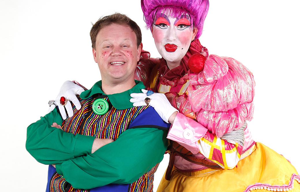 Reading's panto star Mr Tumble announces Christmas album before taking the stage at The Hexagon
