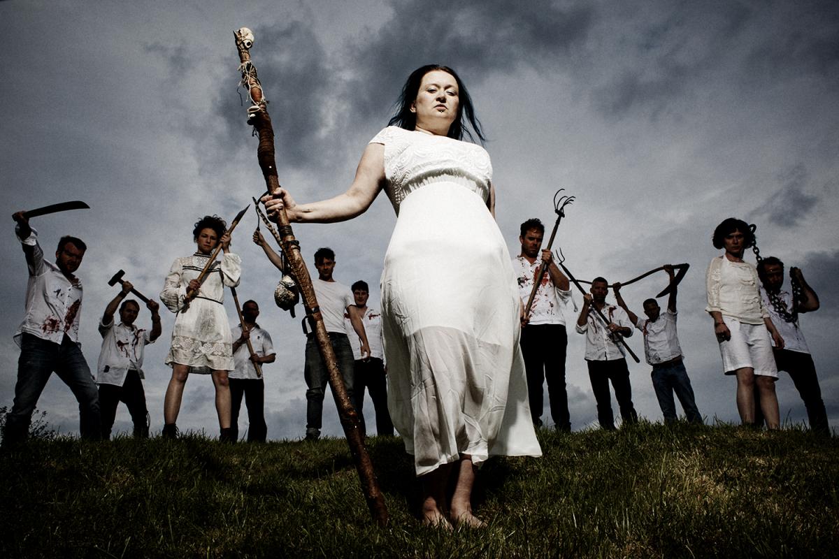 Eliza Carthy and the Wayward Band come to the Cheese and Grain in Frome