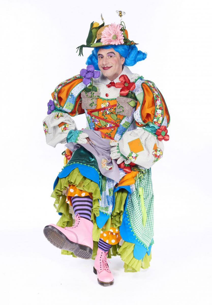 INTERVIEW: Paul Barnhill talks about his upcoming role as Dame Trott in Jack and the Beanstalk