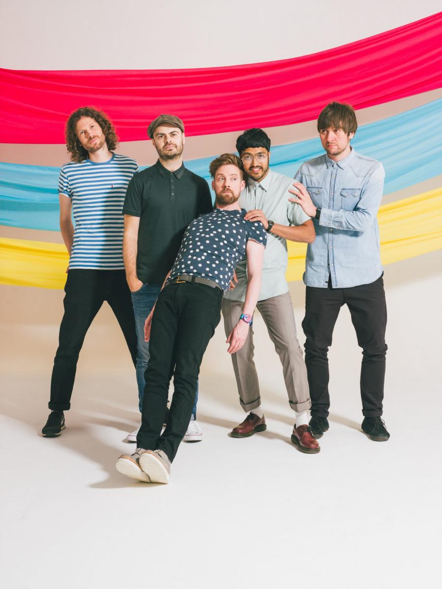 Could it be, could it be that you're joking with me? Nope, Kaiser Chiefs are back!
