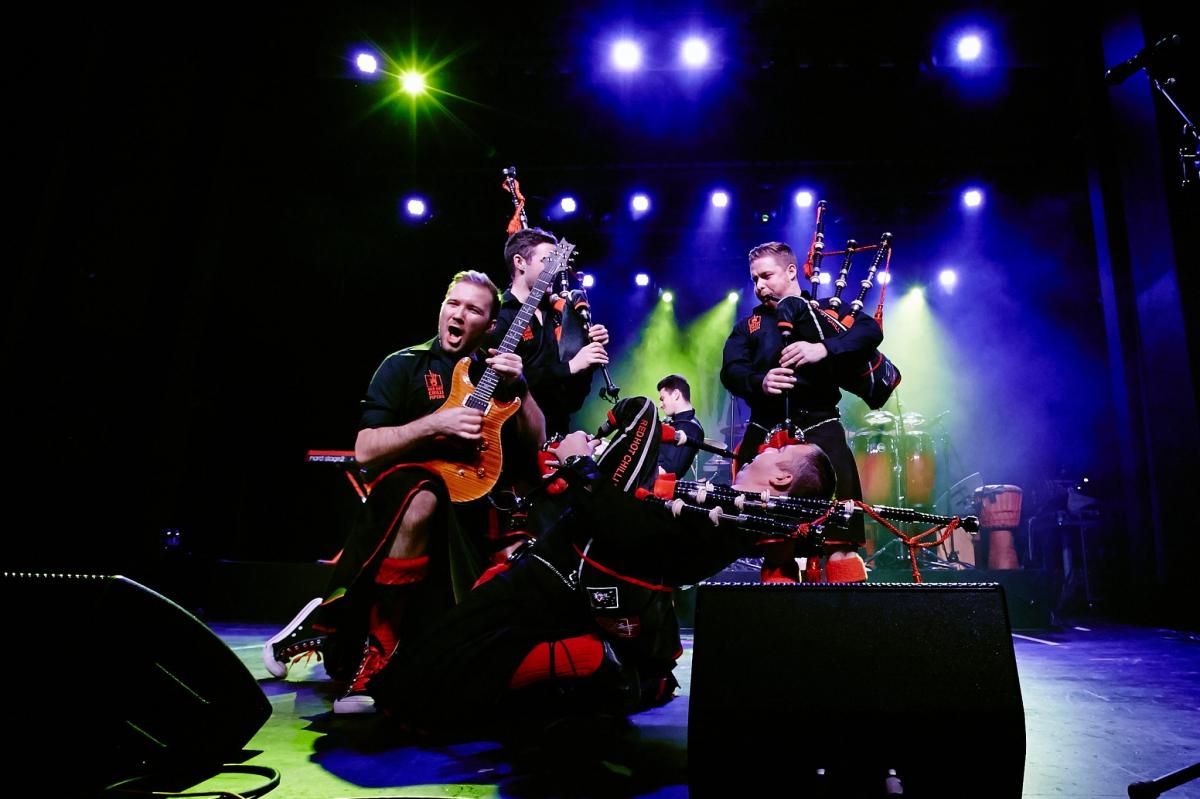 Red Hot Chilli Pipers bring world tour to Salisbury!