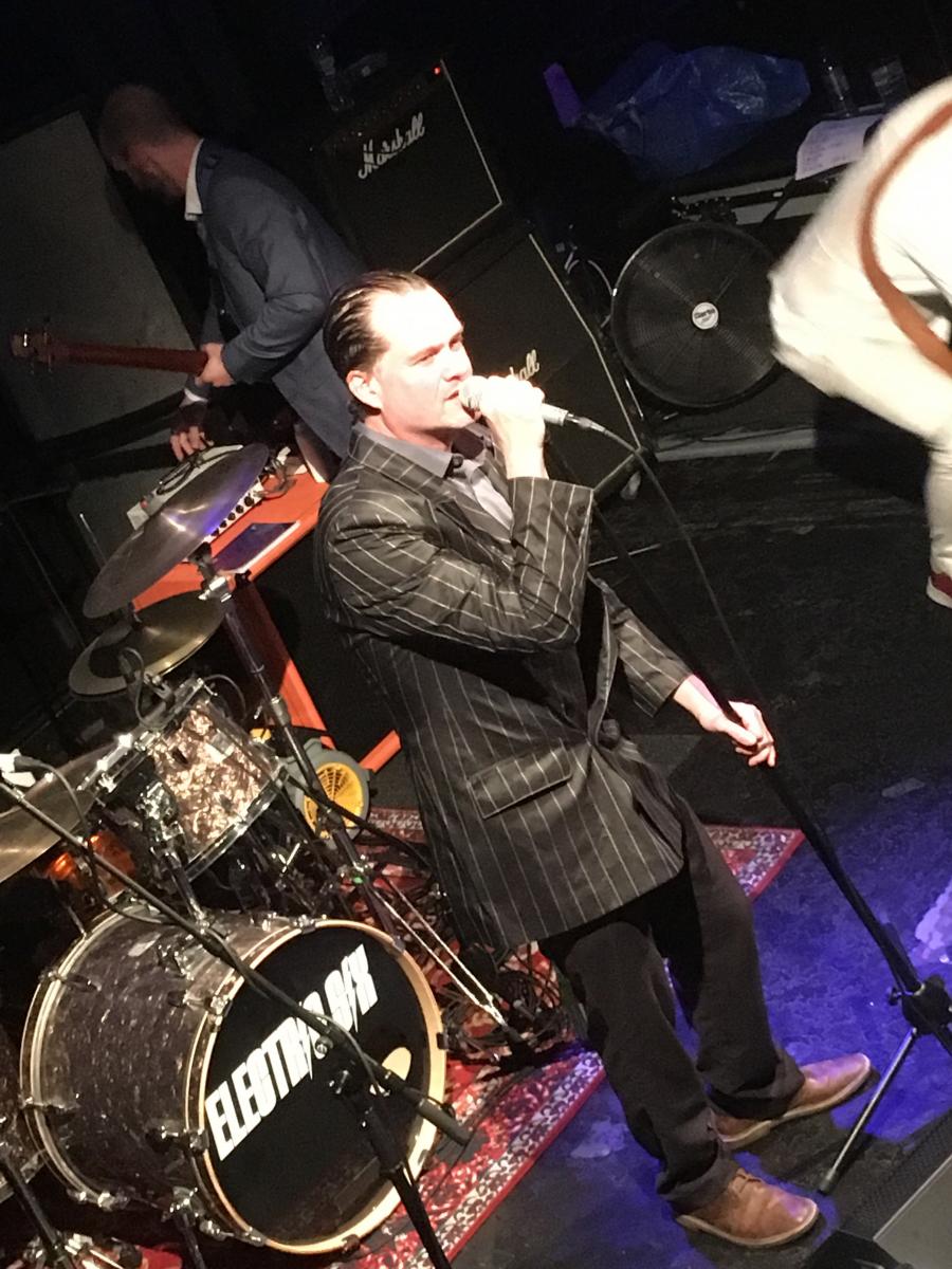 Electric Six turn up the voltage at Level 3